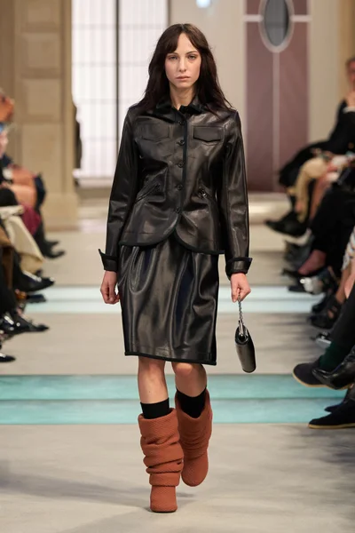 Look 39